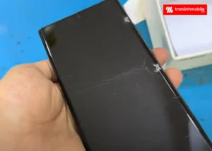 M&agrave;n h&igrave;nh Samsung Galaxy Note 20 Ultra bị vỡ n&aacute;t cần thay