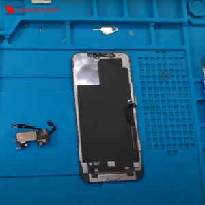 Thay kính cảm ứng iPhone 12 Pro Max hoàn tiền nếu phát hiện linh kiện giả