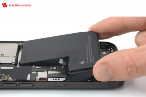 Các lưu ý khi thay pin iPhone 14 