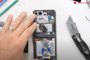 Thay kính lưng Samsung Galaxy Z Flip 6 lấy ngay trong ngày 