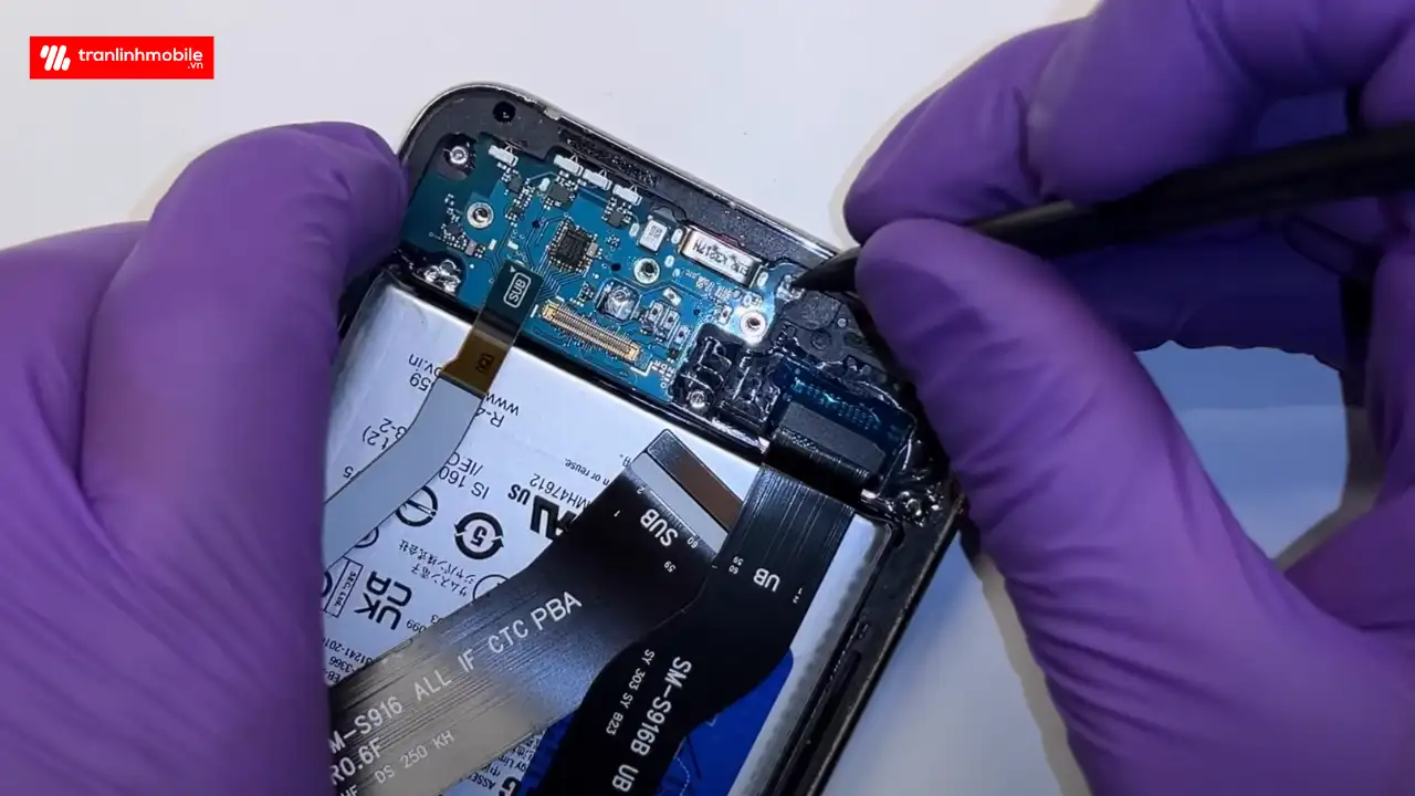 Thay c&aacute;p ch&acirc;n sạc Samsung Galaxy S23+ lấy ngay tại Hải Ph&ograve;ng v&agrave; H&agrave; Nội